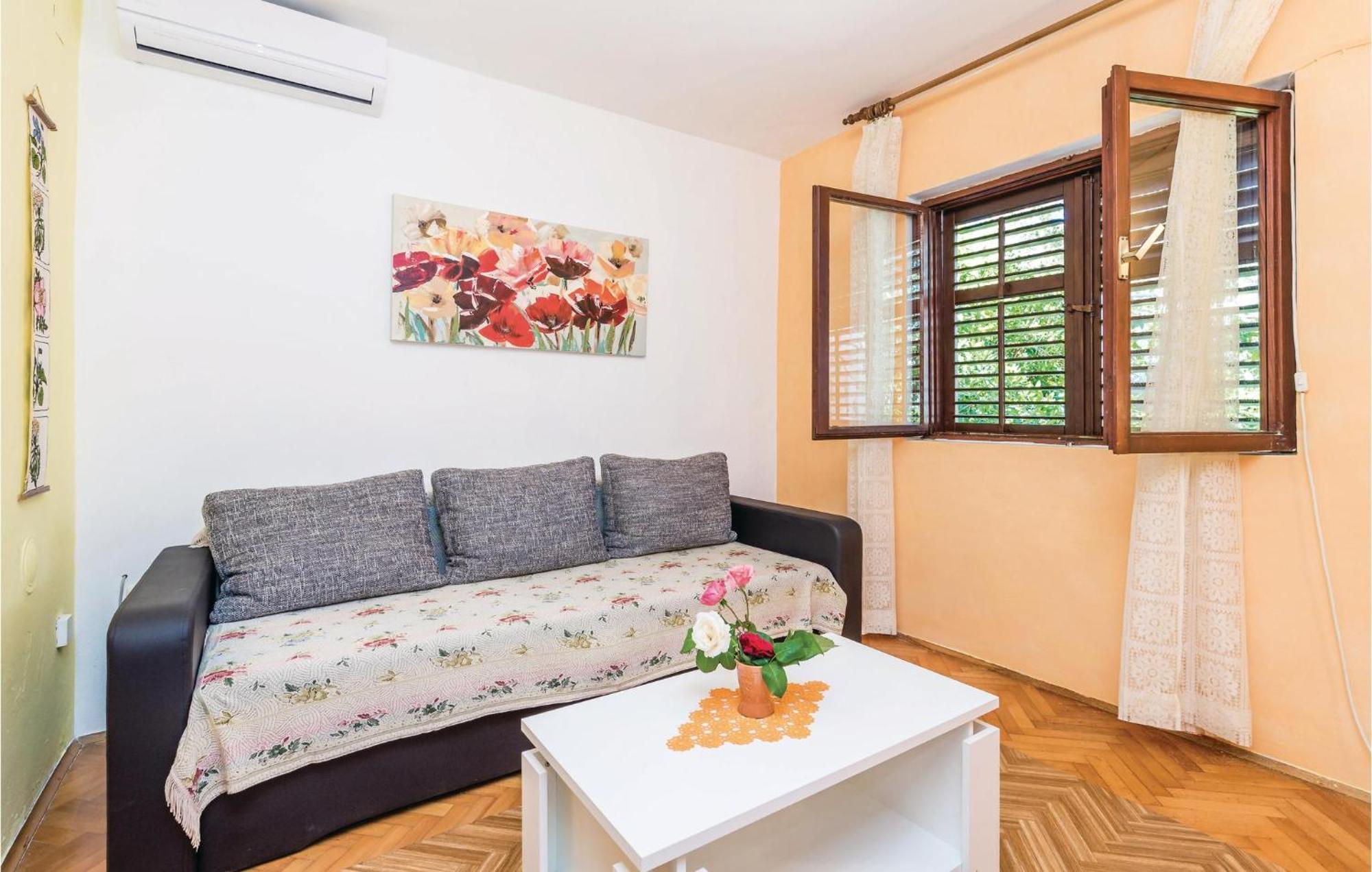 Stunning Apartment In Barbat-Rab With Wifi Barbat na Rabu Екстер'єр фото